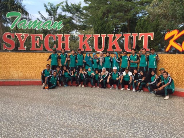 Jalan Santai dan Foto Bersama Pengadilan Negeri Solok Kelas II